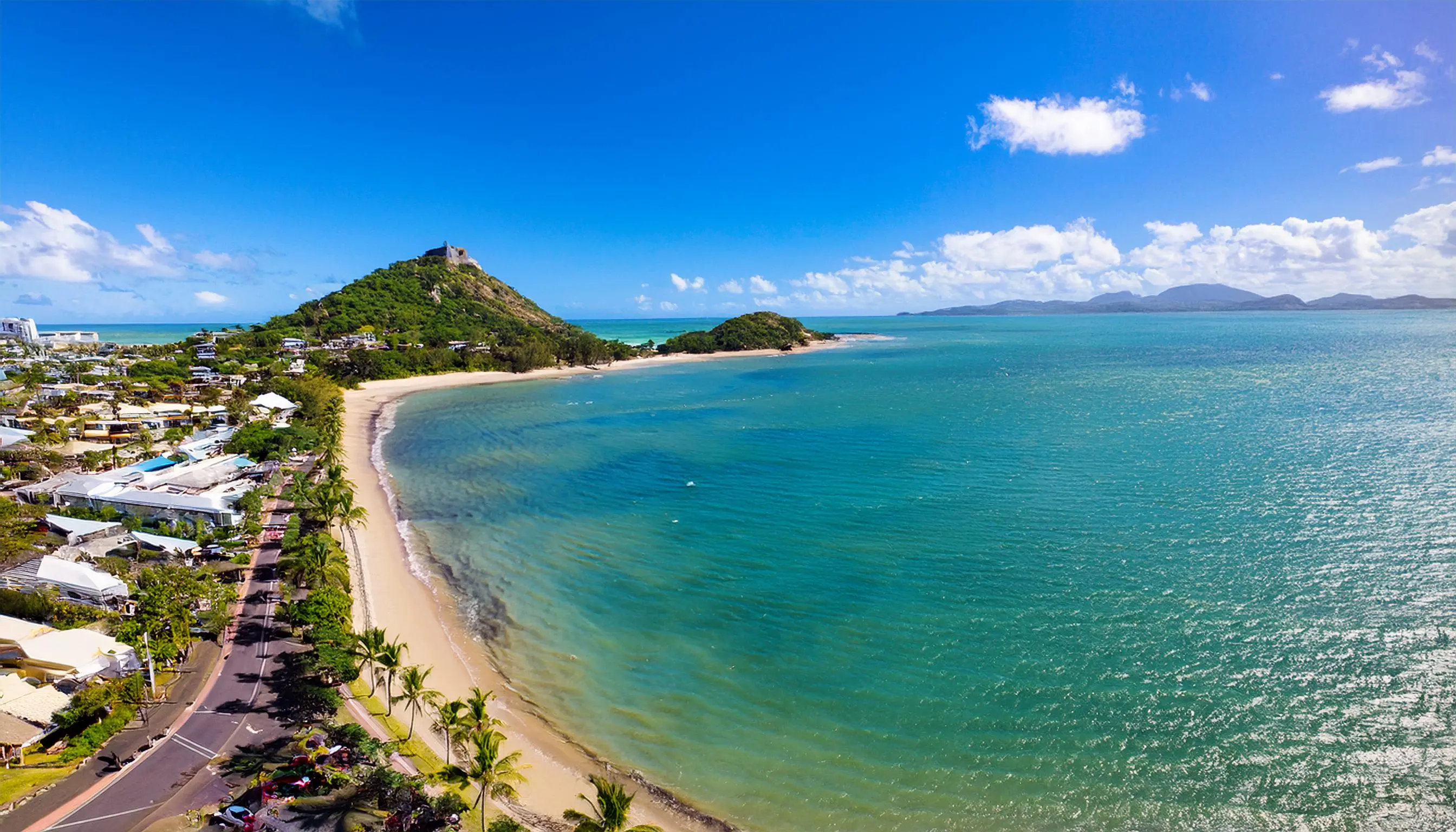 Townsville - Perfect hotels for 35 persons