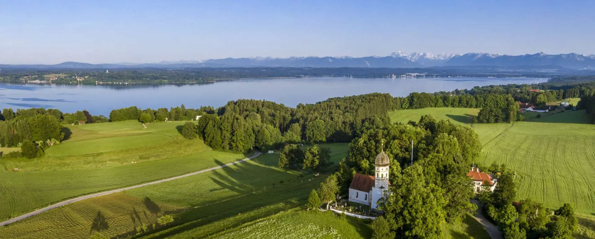 Lake Starnberg - the destination for group hotels with parking spaces