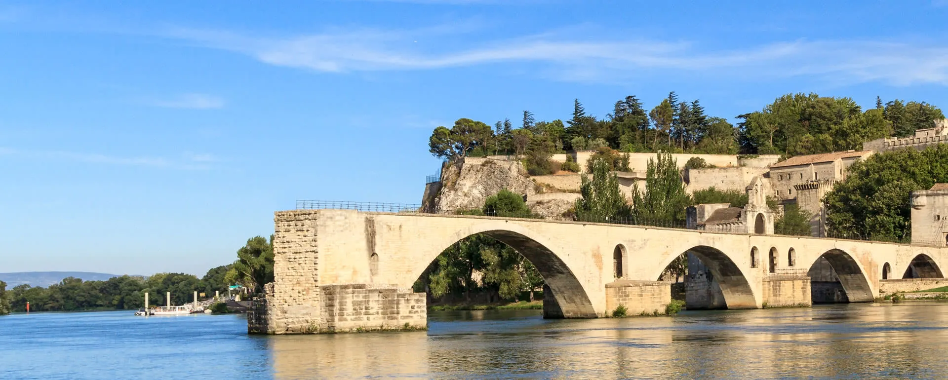Avignon - the destination with youth hostels