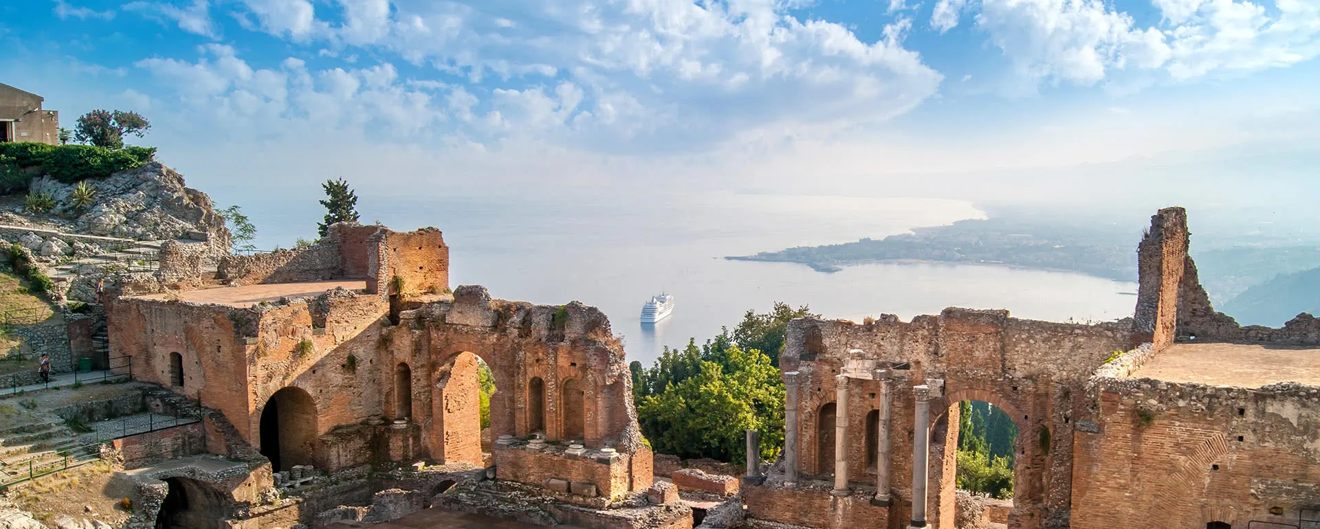 Taormina - the destination with youth hostels