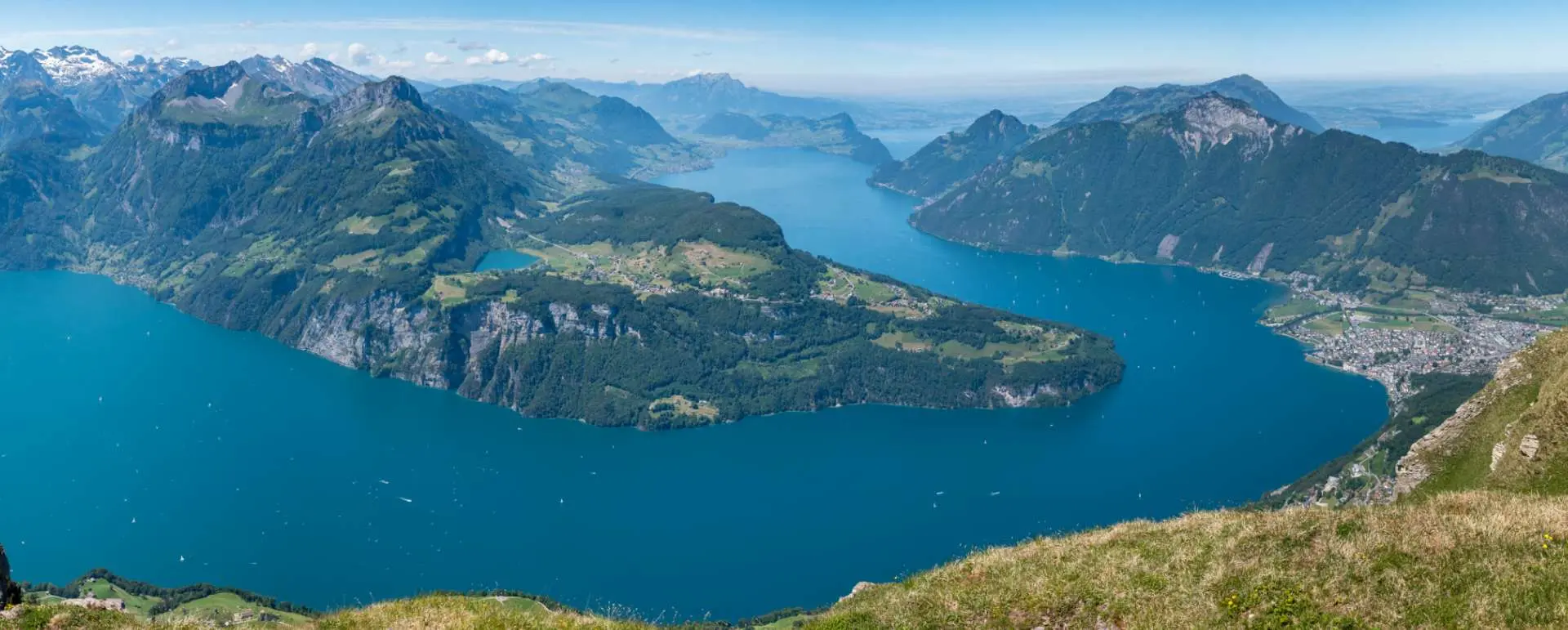 Lake Lucerne - the destination with large hotels