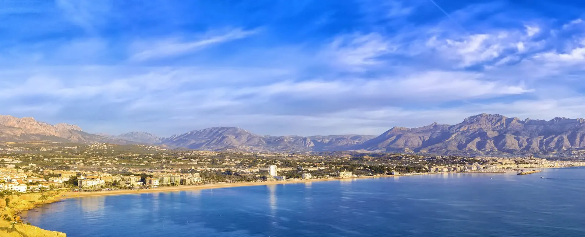 Alicante - the destination with youth hostels