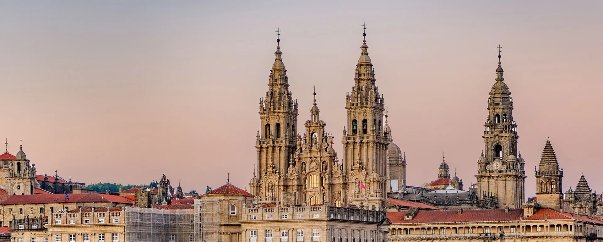 Santiago de Compostela - das Reiseziel mit Jugendherbergen