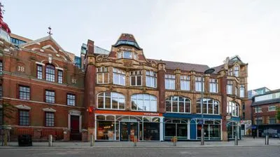 Building hotel easyHotel Birmingham City Centre