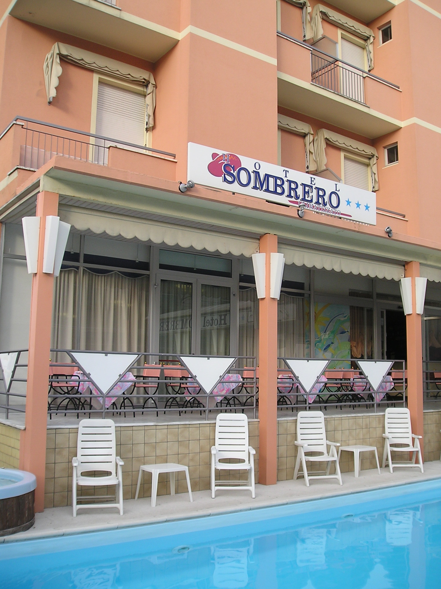 Building hotel Sombrero