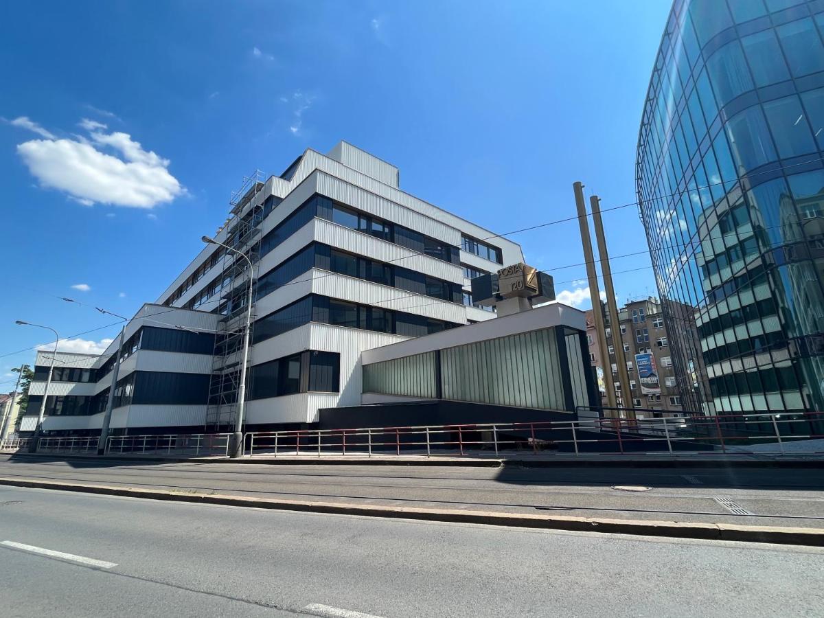 Building hotel Post 120 Suites