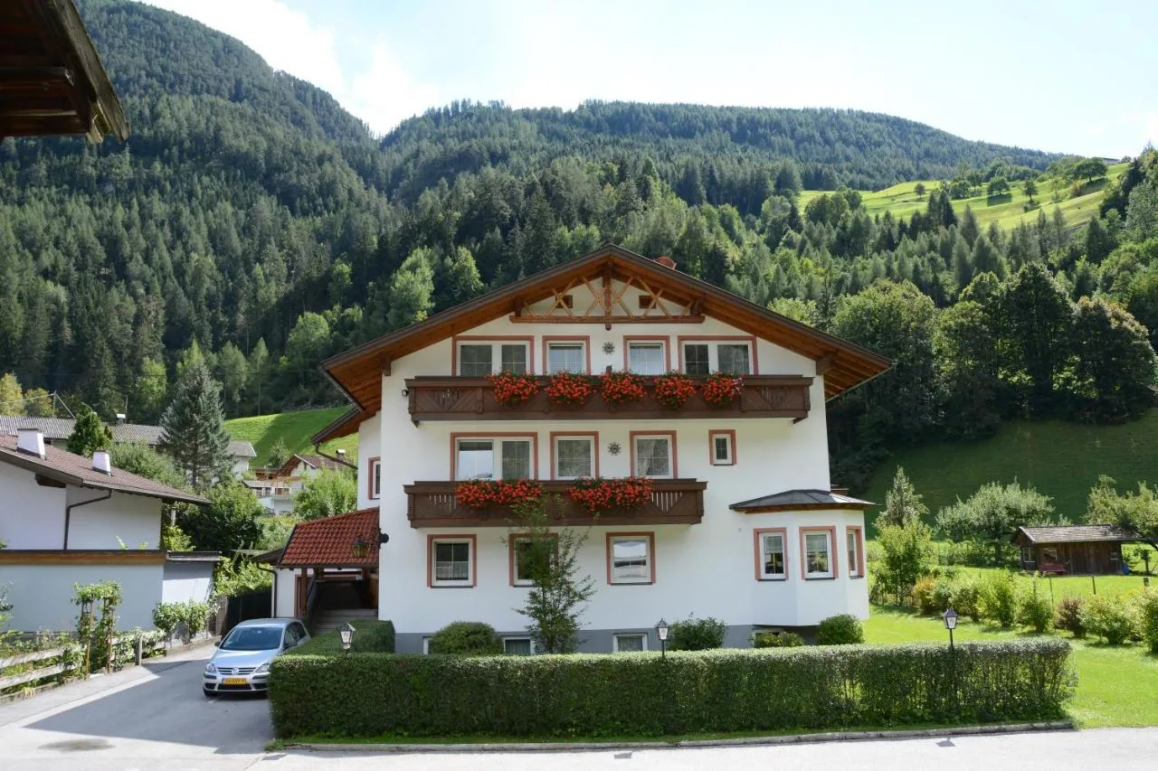 Building hotel Alpenrose Gasthof