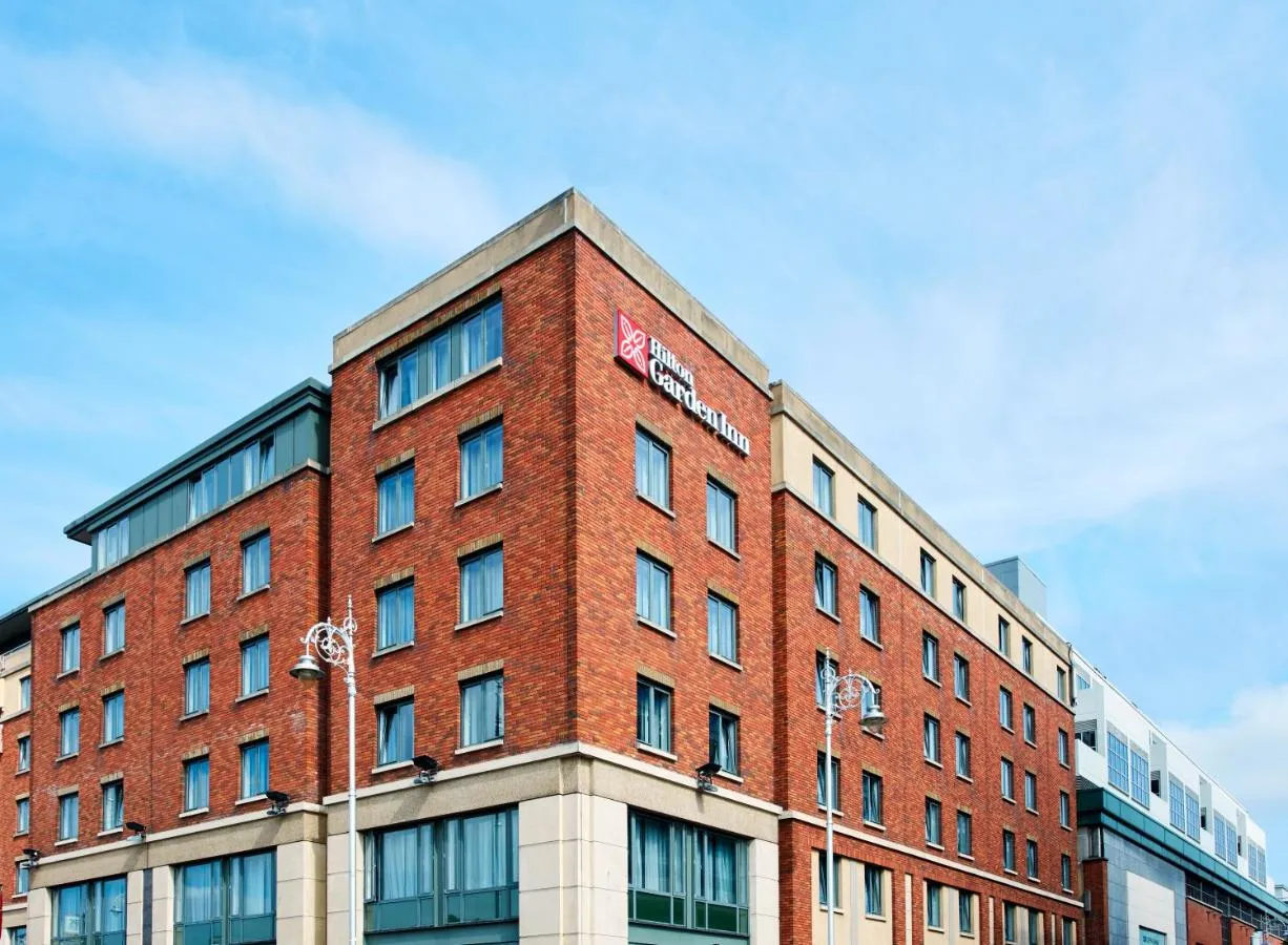 Building hotel Hilton Garden Inn Dublin Custom House