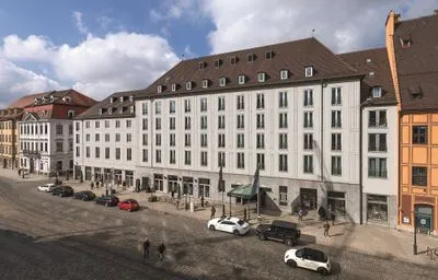 Building hotel Hotel Maximilian's