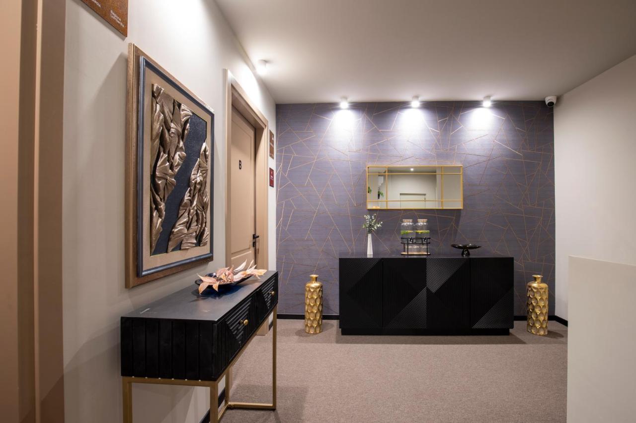 Building hotel AH - Collezione Brera