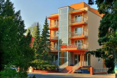 Building hotel Hotel Polaris III