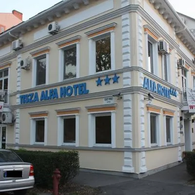 Building hotel Tisza Alfa Hotel