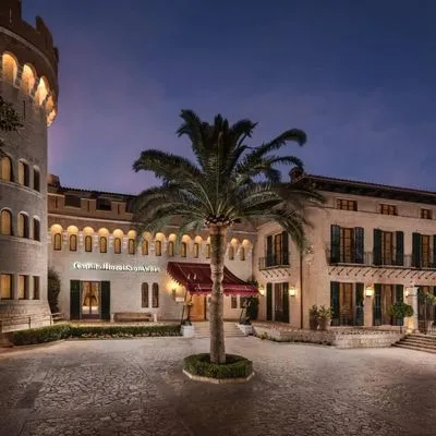 Building hotel Castillo Hotel Son Vida
