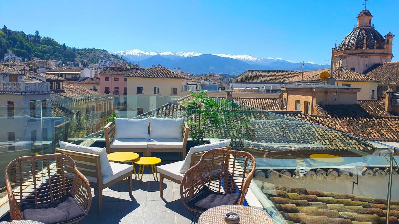 Building hotel Casual Ilbira Granada