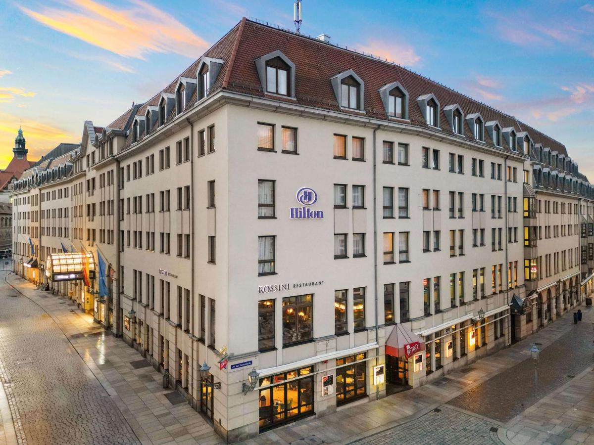 Building hotel Hilton Dresden