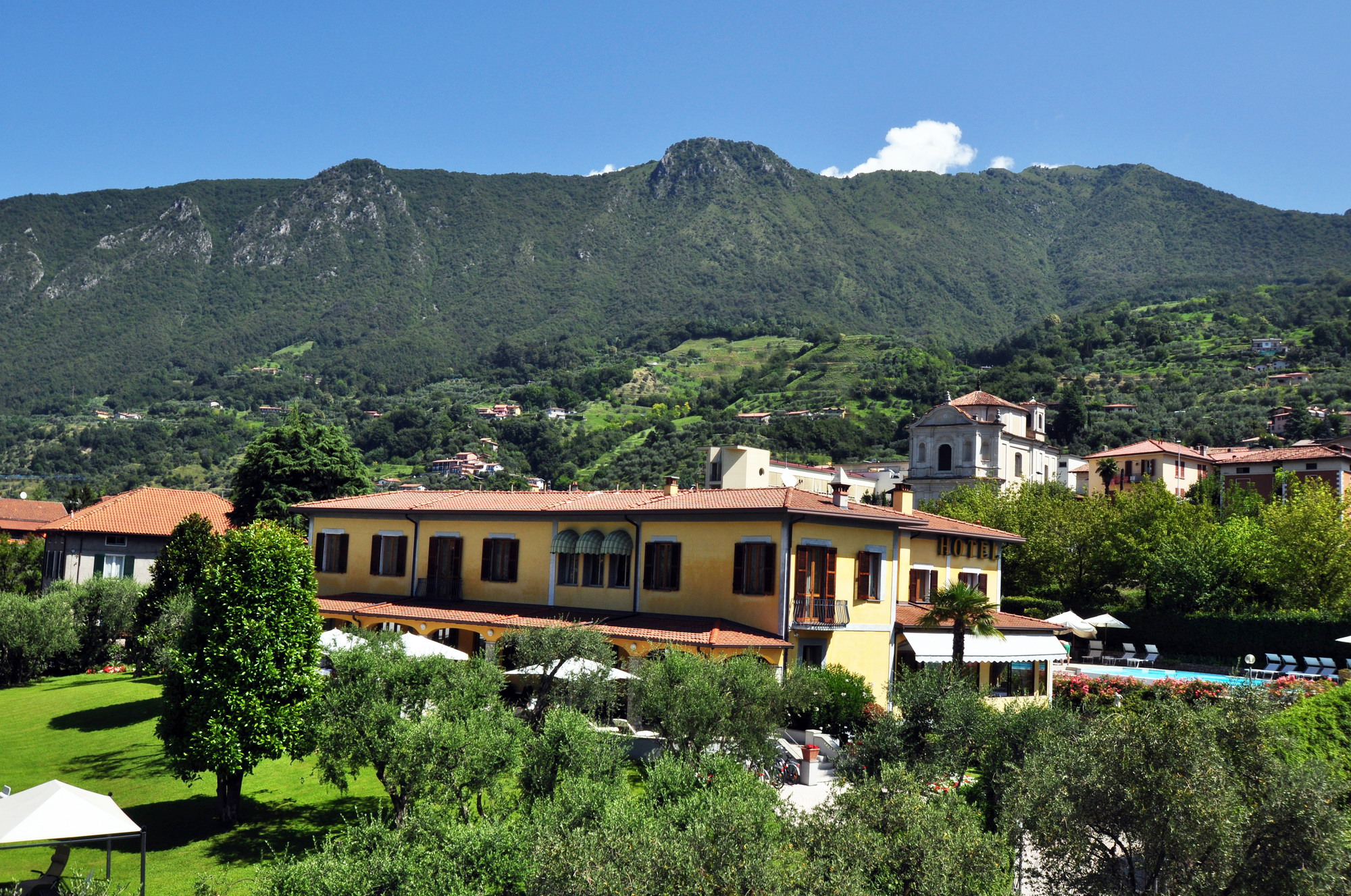exterior_view