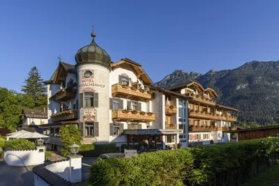 Building hotel Staudacherhof