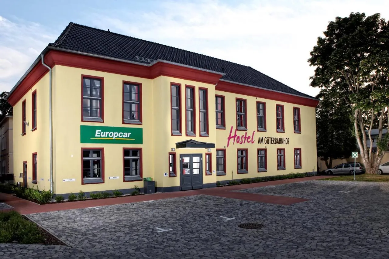 Building hotel Hostel am Güterbahnhof