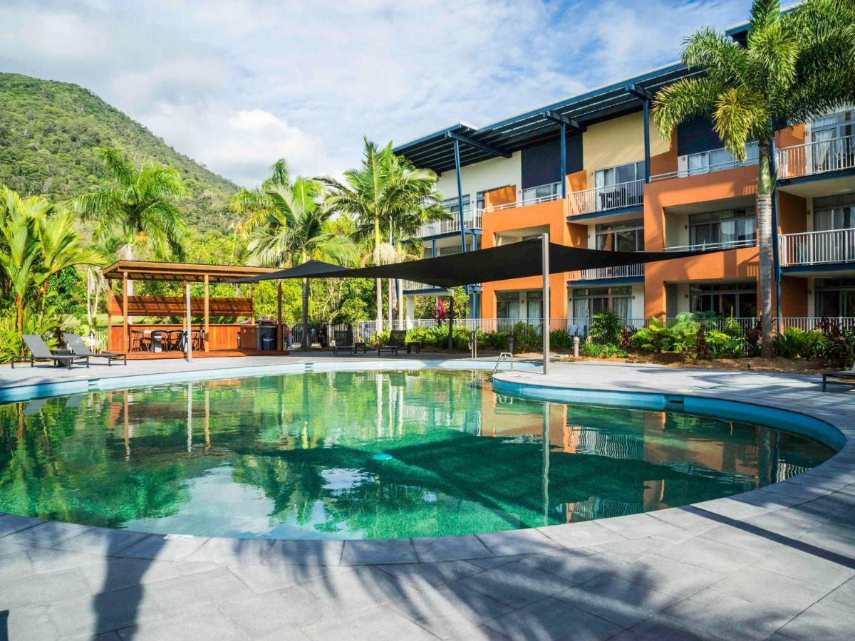 Building hotel The Sebel Palm Cove Coral Coast