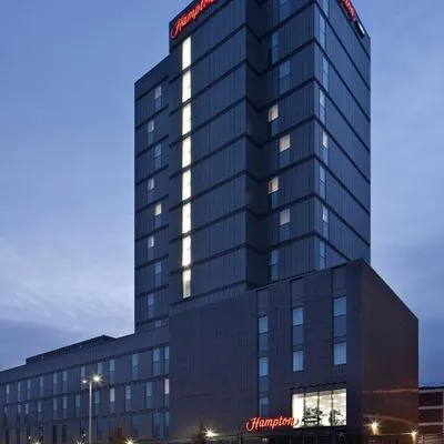 Building hotel Hampton By Hilton Leeds City Centre