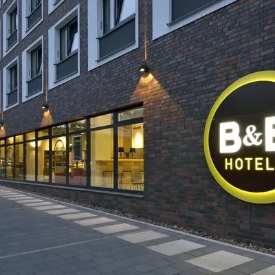 Building hotel B&B HOTEL Aachen-City