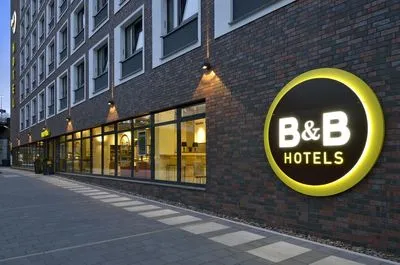 Hotel dell'edificio B&B HOTEL Aachen-City