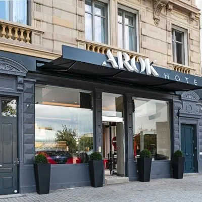 Building hotel Hotel Arok