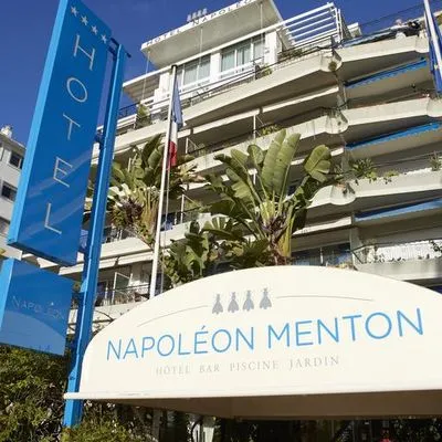 Building hotel Napoleon Hotel