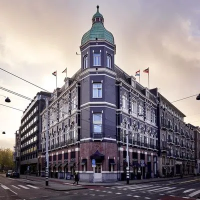 Building hotel Park Centraal Amsterdam