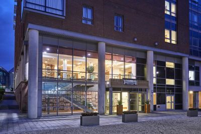 Building hotel Staybridge Suites Liverpool