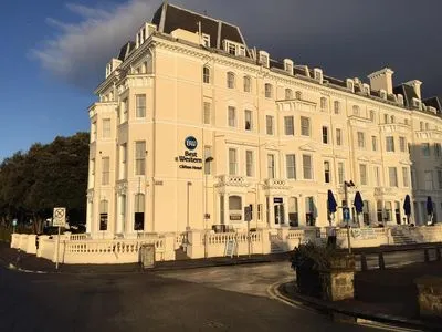 Building hotel Best Western Clifton