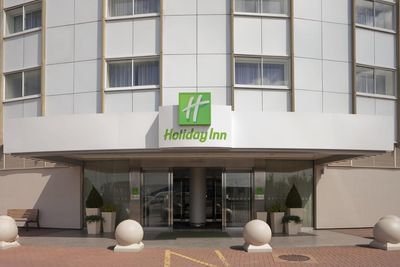 Building hotel Holiday Inn London - Heathrow Ariel