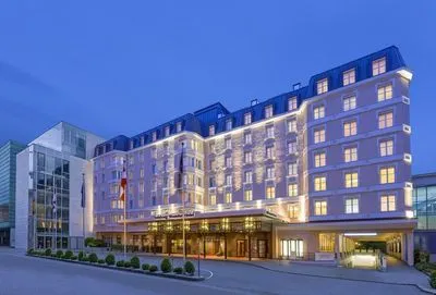 Building hotel Sheraton Grand Salzburg