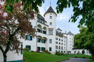 Building hotel Schloss Pichlarn