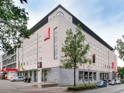 Gebäude von ibis Dortmund City