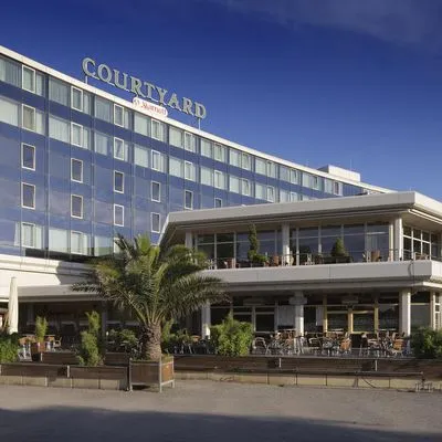 Building hotel Courtyard by Marriott Hannover Maschsee