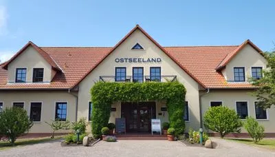 Building hotel Hotel Ostseeland