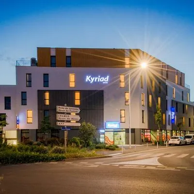 Building hotel Kyriad La Rochelle Centre - Les Minimes