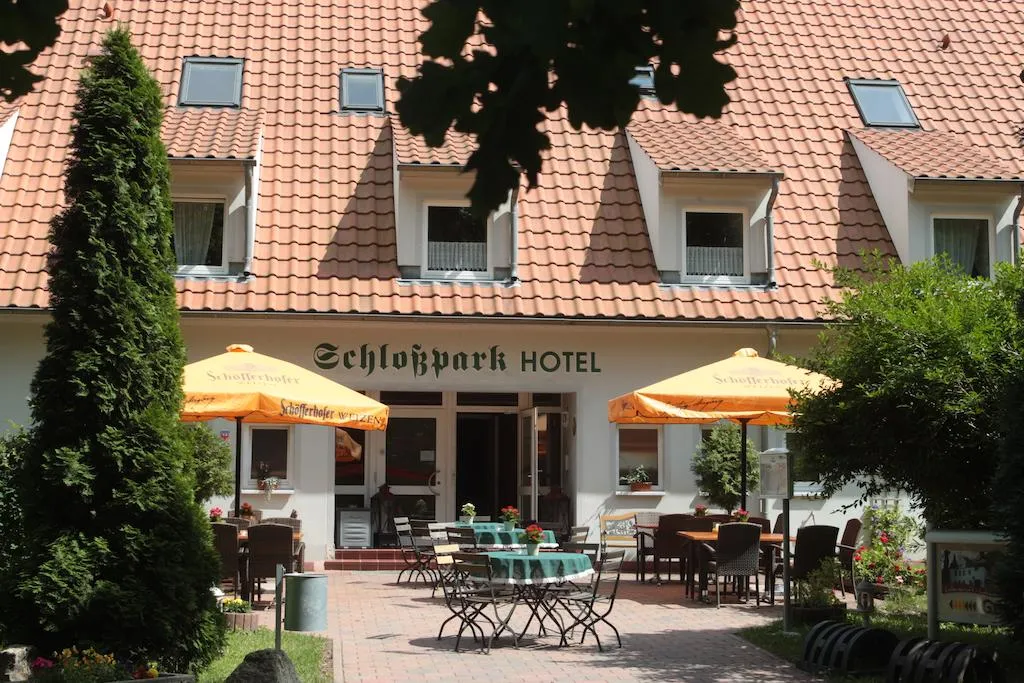 Schlosspark-Hotel Sallgast