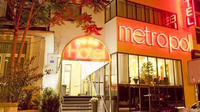 Building hotel Hotel Metropol Basel