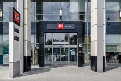 Building hotel Ibis Berlin Spandau