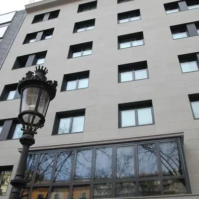 Building hotel Grupotel Gran Via 678