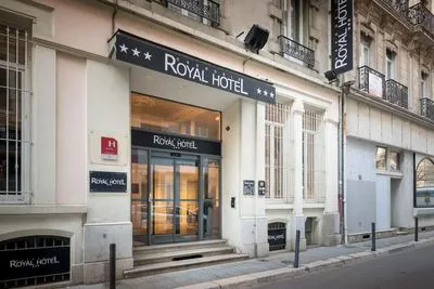 Building hotel Royal Hotel Grenoble