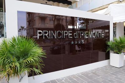 Building hotel Principe Di Piemonte