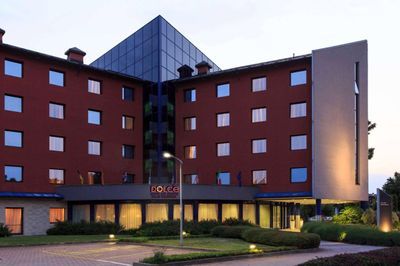 Building hotel Dolce Milan Malpensa
