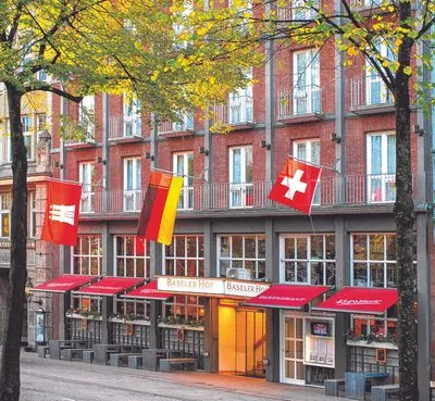 Building hotel Hotel Baseler Hof