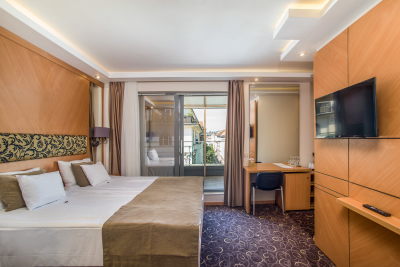 Building hotel Marmara Hotel Budapest