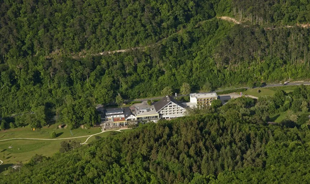 Building hotel Seminar- und Eventhotel Krainerhütte