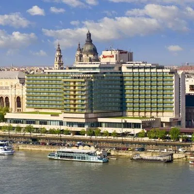 Building hotel Budapest Marriott Hotel