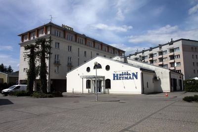 Building hotel Hetman
